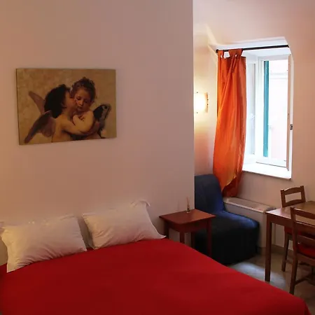 Apartment Hella Ibernesi 23 Fori Imperiali Inn, New Gestion! Rom
